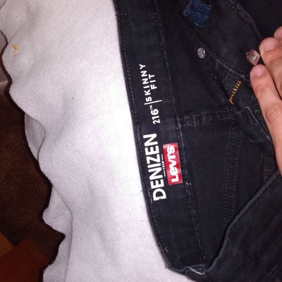 2 pairs of children's Levi jeans 511 & 216 - Picture 3 of 5